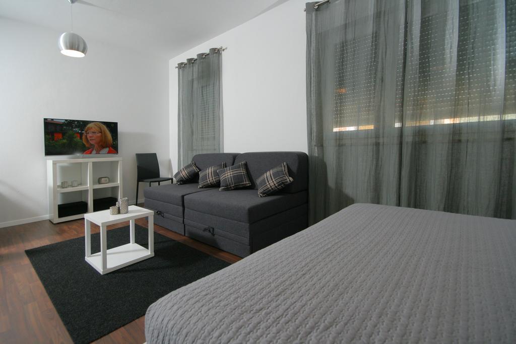 Charm Apartments And Rooms Trogir Quarto foto